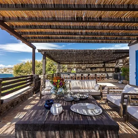 Macaro With Direct Access Vila