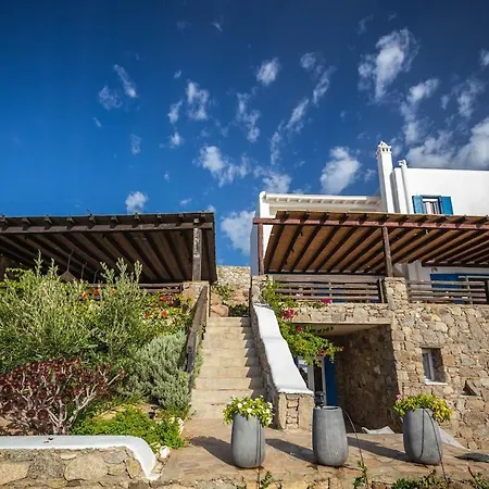 Vila Macaro With Direct Access *