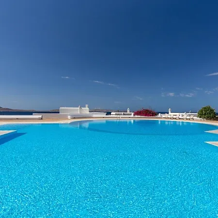Vila Macaro With Direct Access